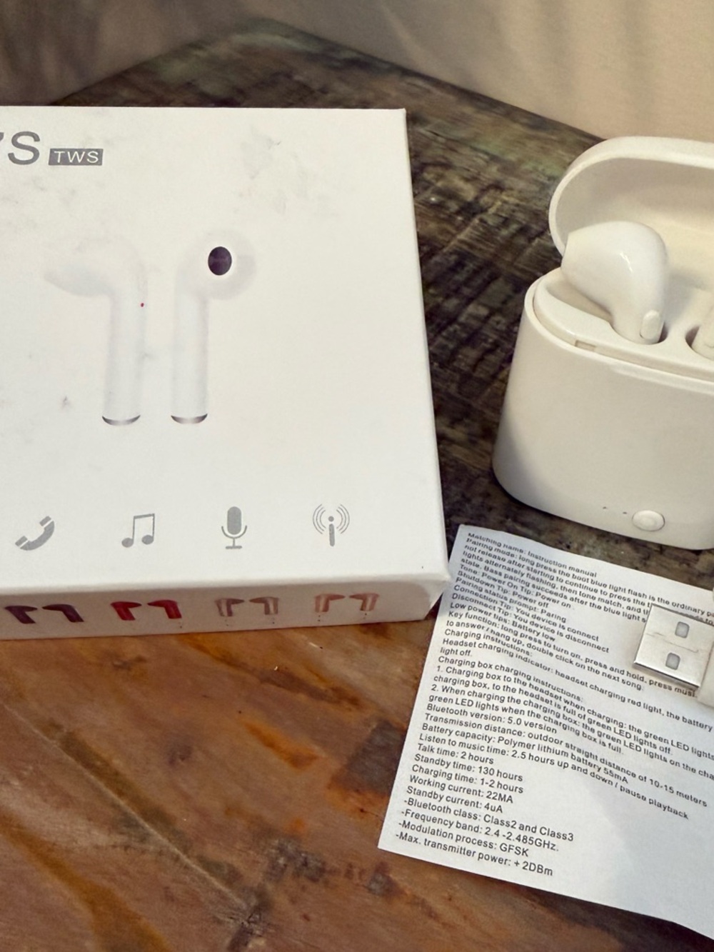 Model:i7S TWS Earbuds. Compatible with :
iOS&Android devices - Picture 6 of 6